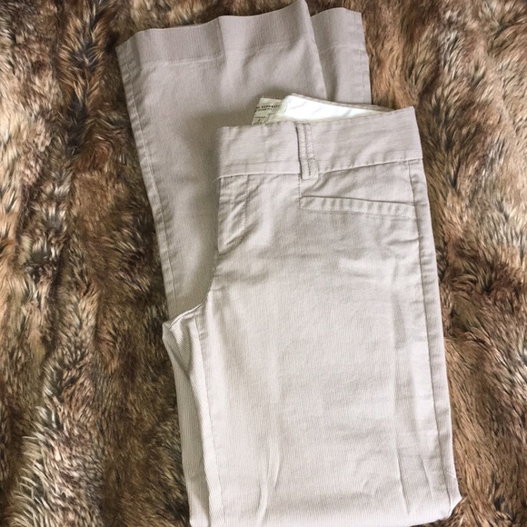 Khaki cream pinstripes size 4 stretch material - Picture 7 of 8